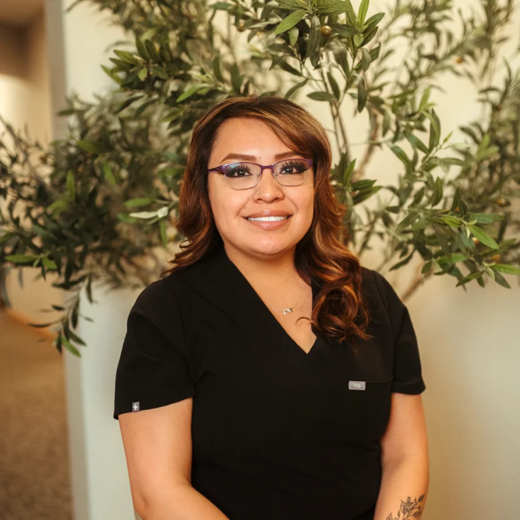 Elyssa - Lead Assistant at Smile Now Denver Dentures & Implants